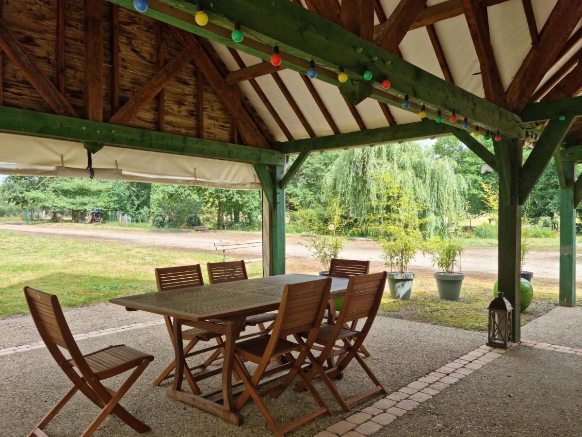 L'Aupinouse Chambre Double La Suze-sur-Sarthe Esterno foto